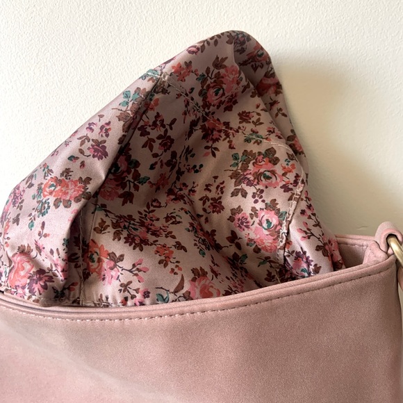 Joy|Susan, dusty rose vegan leather medium size crossbody bag - Picture 10 of 14